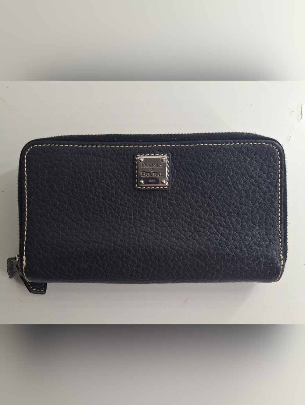 Dooney & Bourke Black Pebbled Leather Zip Wallet with Contrast Stitching EUC